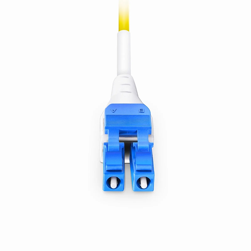 3m (10ft) Fiber Patch Cable, 4 Fibers, 2 x CS™ UPC Duplex to 2 x LC UPC Duplex Flat Clip Uniboot, Single Mode (OS2), Riser (OFNR), 2.0mm, Yellow, for 200/400/800G Network Connection