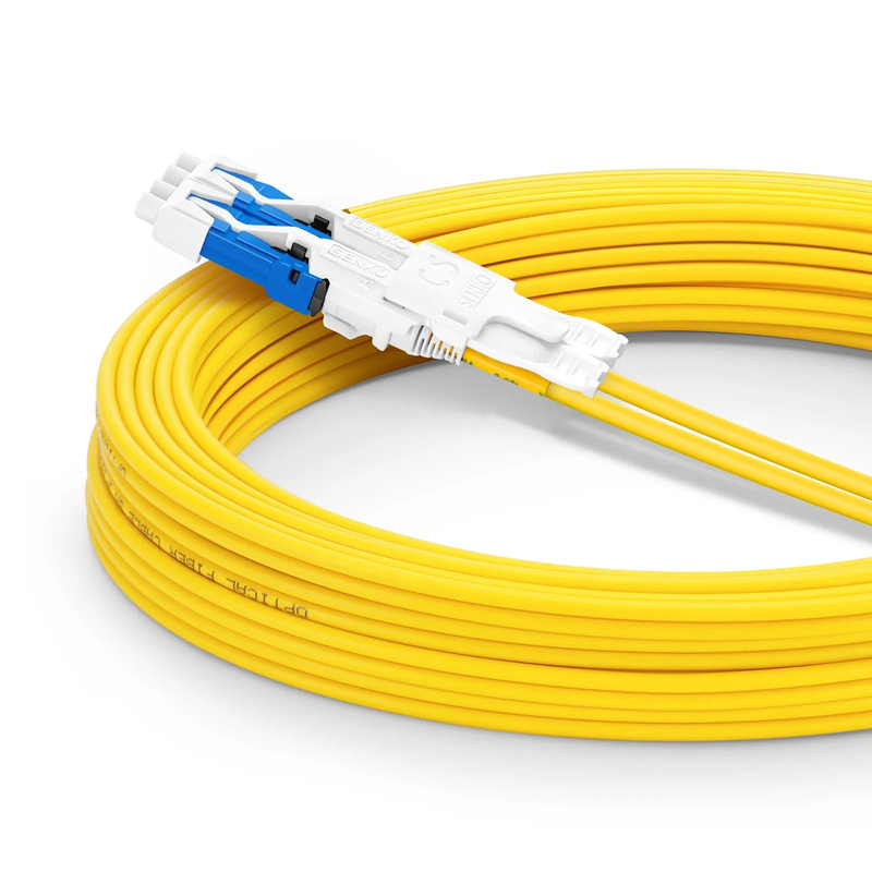 10m (33ft) Fiber Patch Cable, 4 Fibers, 2 x CS™ UPC Duplex to 2 x LC UPC Duplex Flat Clip Uniboot, Single Mode (OS2), Riser (OFNR), 2.0mm, Yellow, for 200/400/800G Network Connection